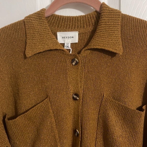 NWT Boutique Purchased Gorgeous Sweater side slit - Picture 2 of 5